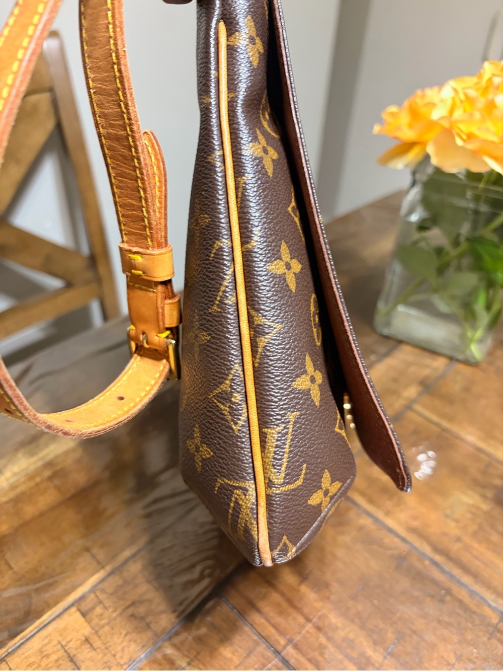 Musette Tango Monogram Short Strap - Picture 3 of 16